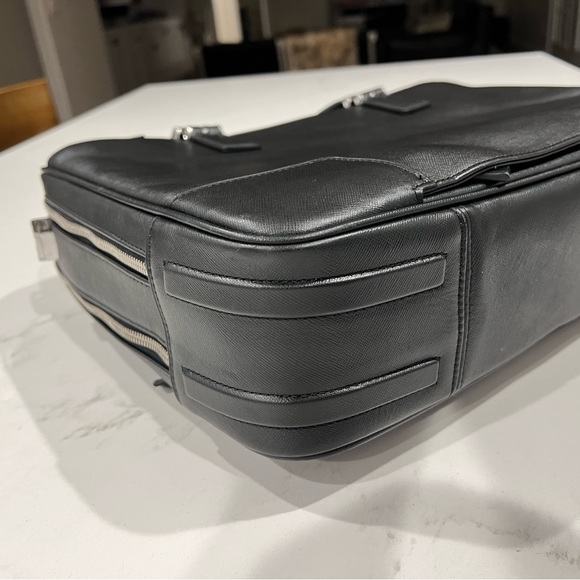 TUMI Astor Regis Italian Leather Briefcase - Picture 11 of 16